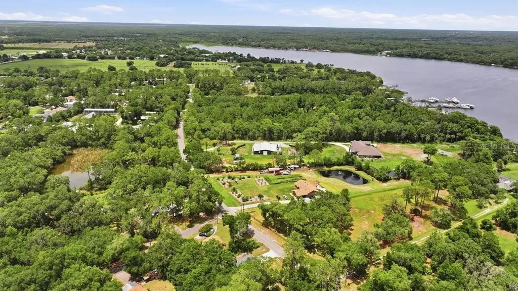 2030 Hontoon Road Deland FL 32720