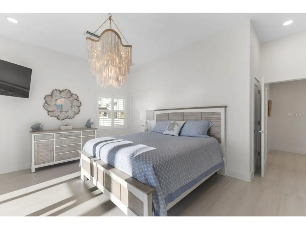 1750 Benjamin Franklin Drive Sarasota FL 34236