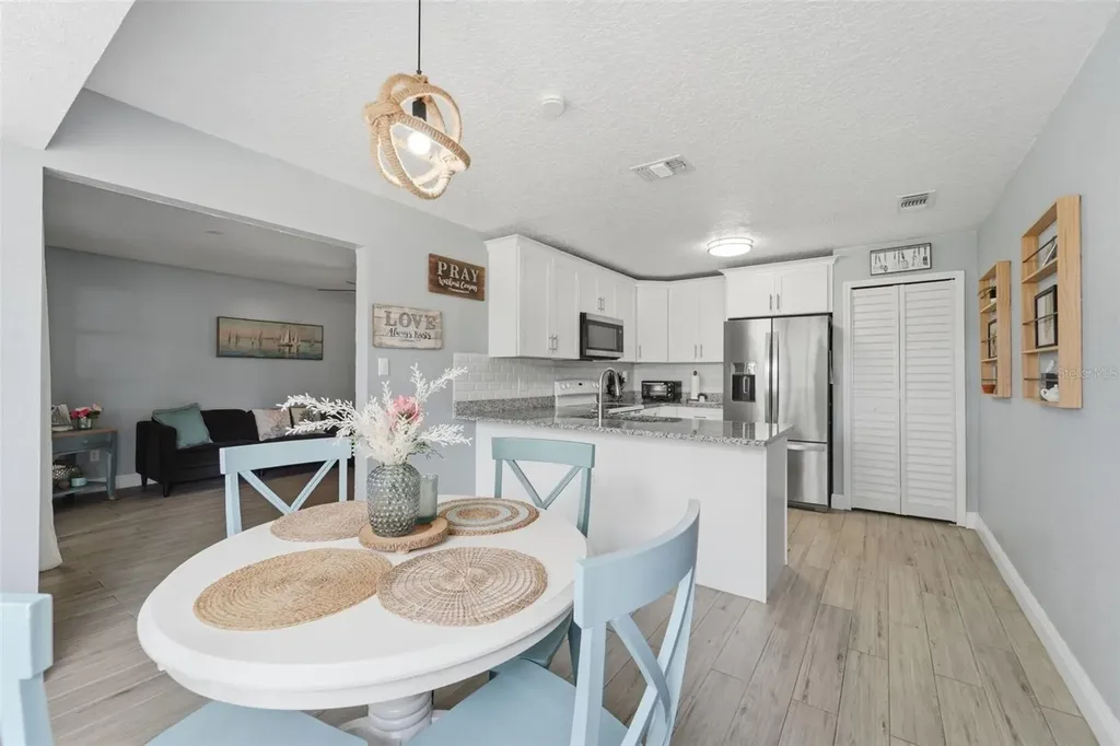 1248 W Embassy Drive Deltona FL 32725