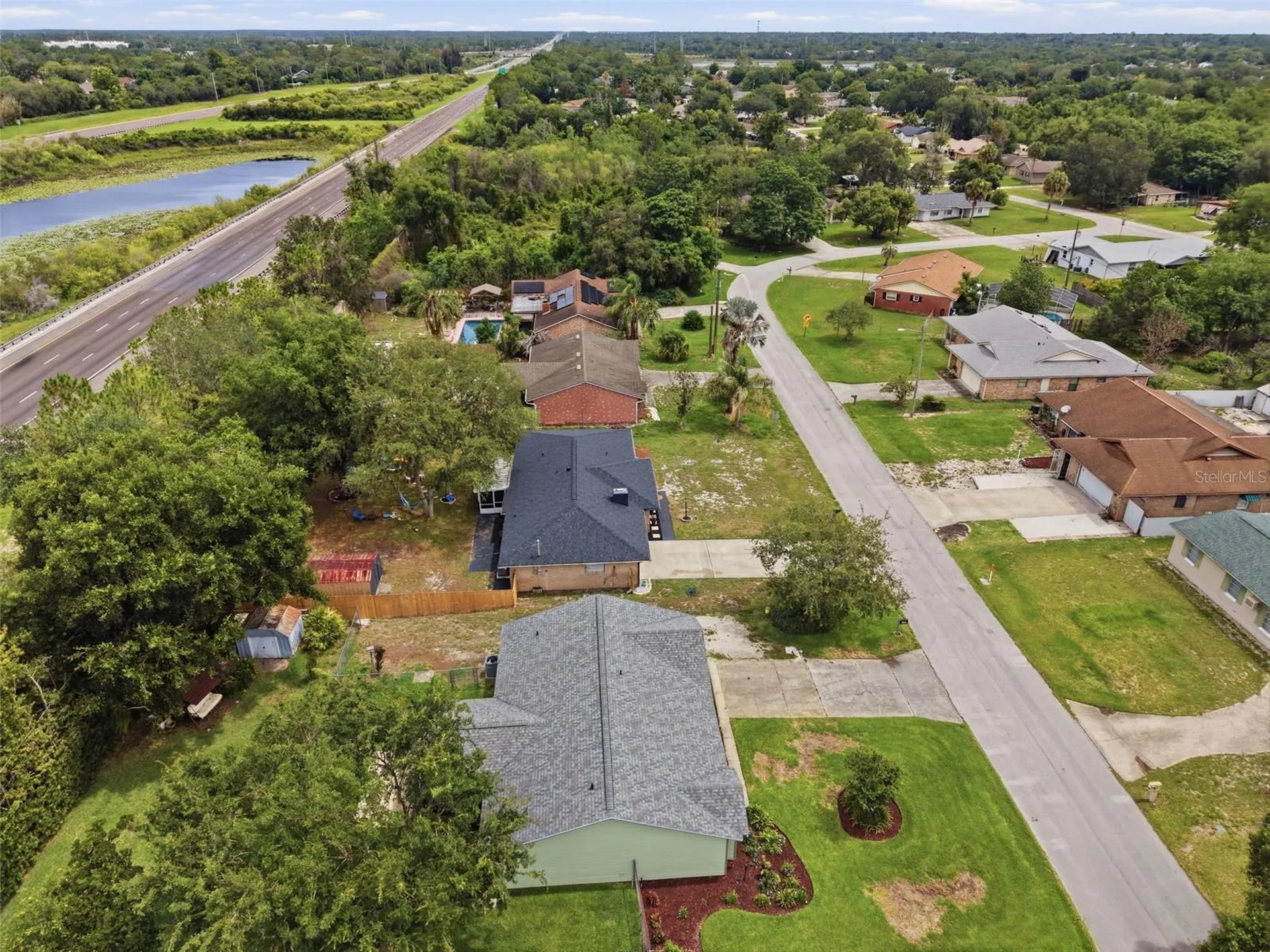 1248 W Embassy Drive Deltona FL 32725