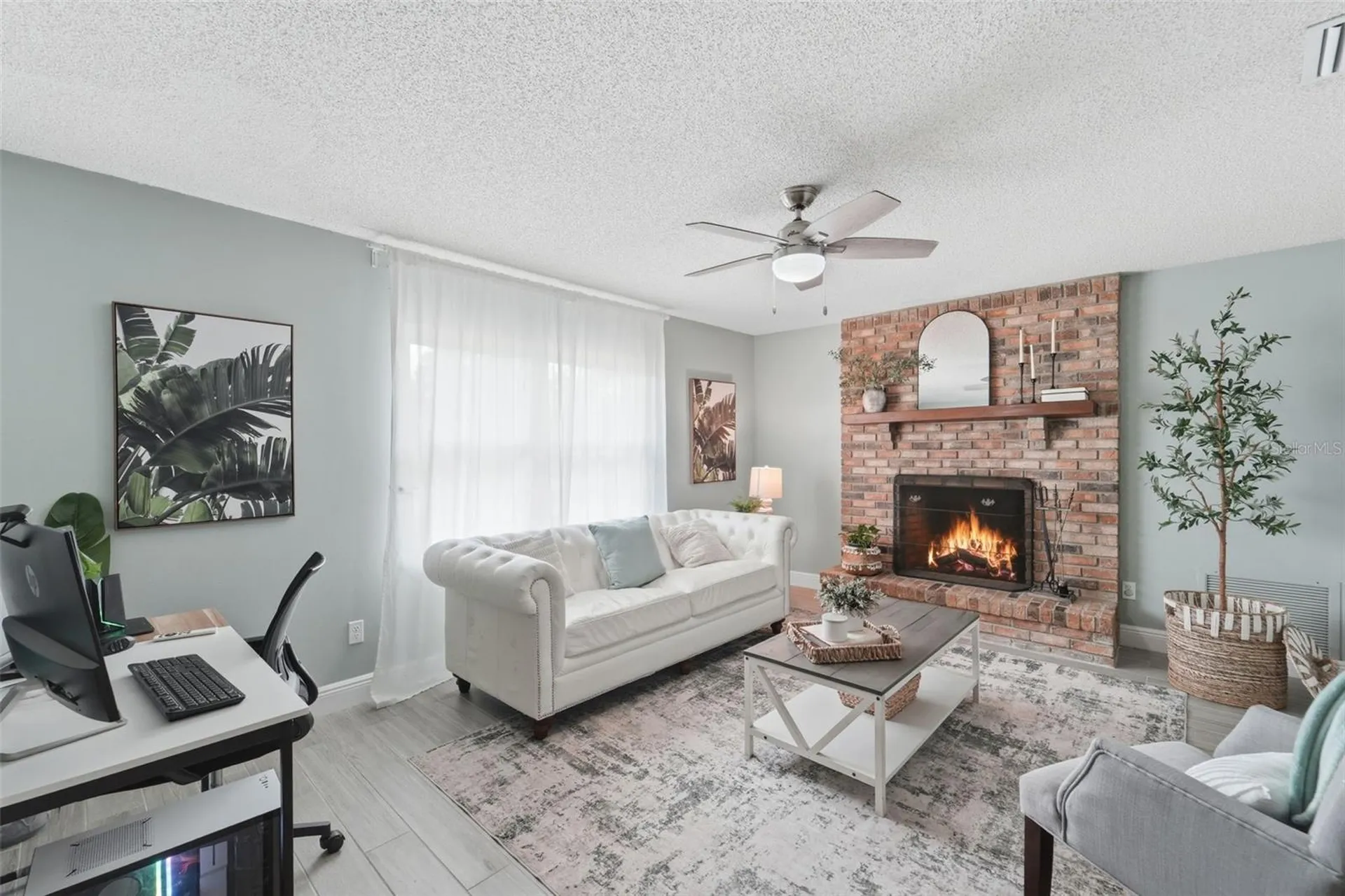 1248 W Embassy Drive Deltona FL 32725