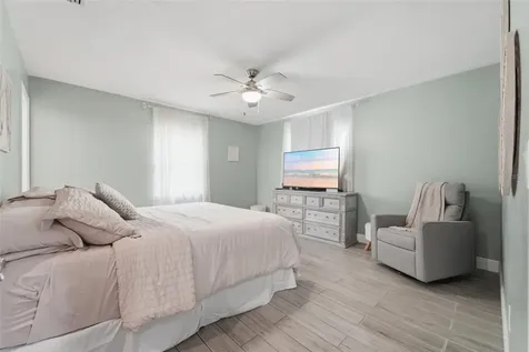 1248 W Embassy Drive Deltona FL 32725