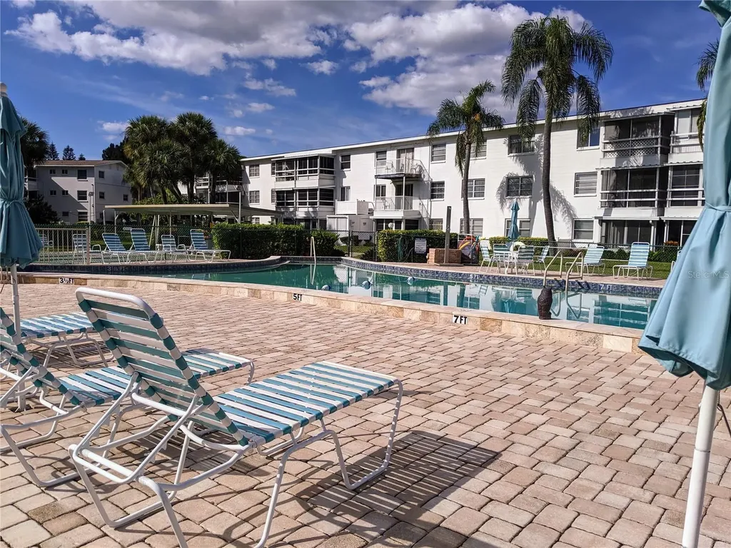 2547 60th Avenue W Bradenton FL 34207