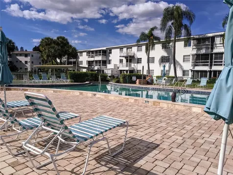 2547 60th Avenue W Bradenton FL 34207