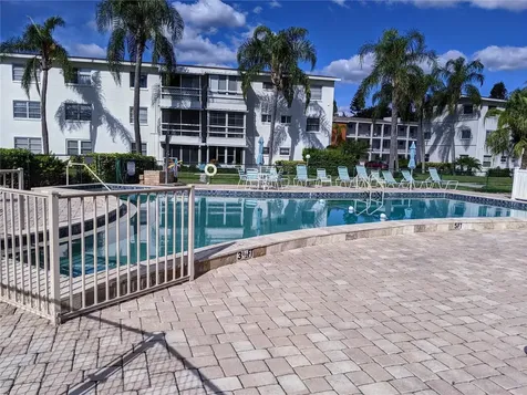 2547 60th Avenue W Bradenton FL 34207