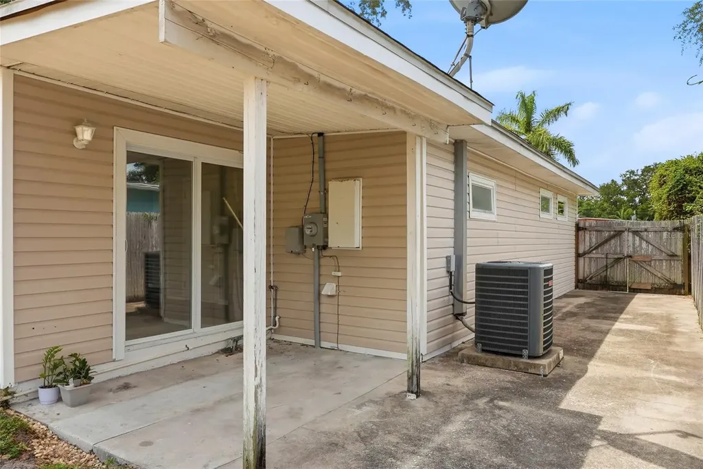 5405 10th Avenue S Gulfport FL 33707