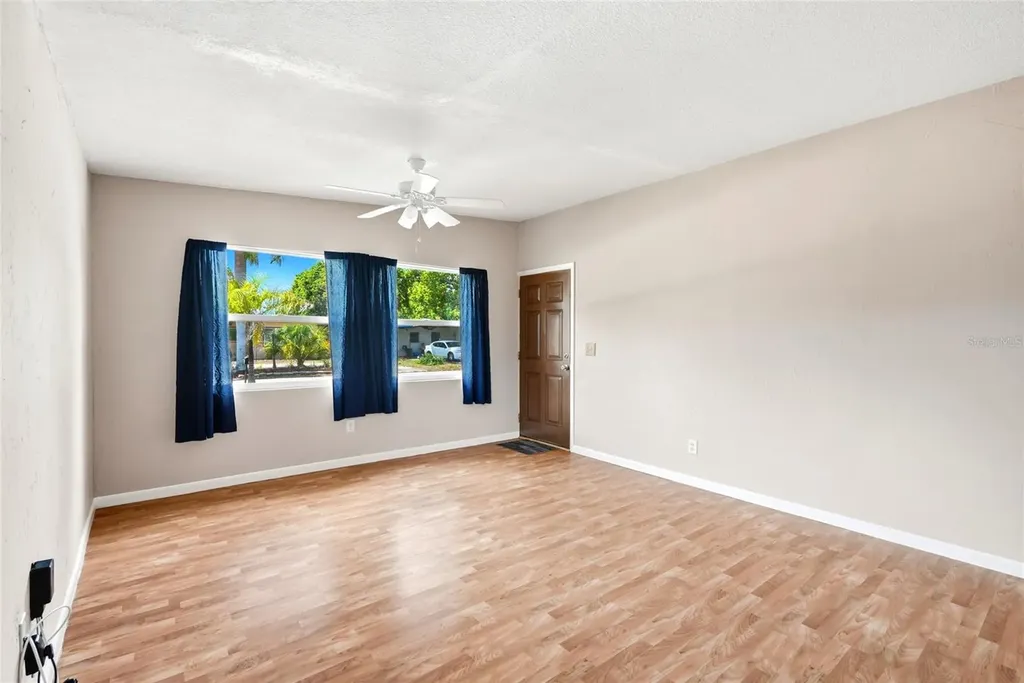 5405 10th Avenue S Gulfport FL 33707