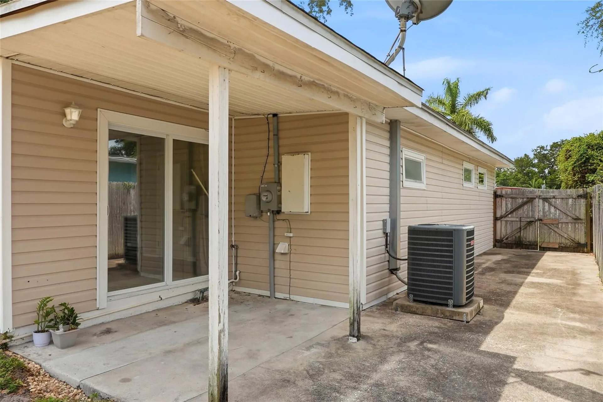 5405 10th Avenue S Gulfport FL 33707