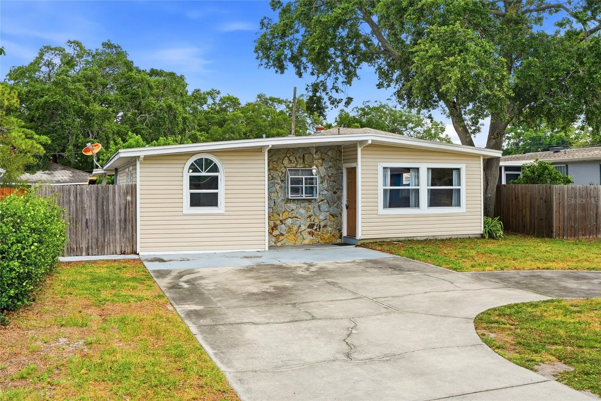 5405 10th Avenue S Gulfport FL 33707