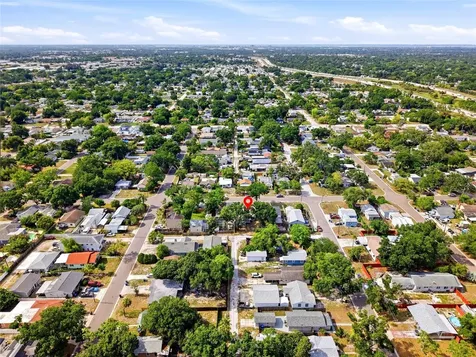 2444 32nd Avenue N St Petersburg FL 33713