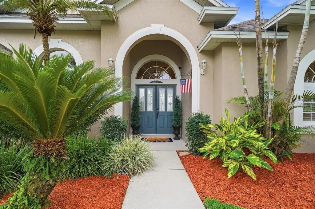 335 Ruby Lake Loop Winter Haven FL 33884
