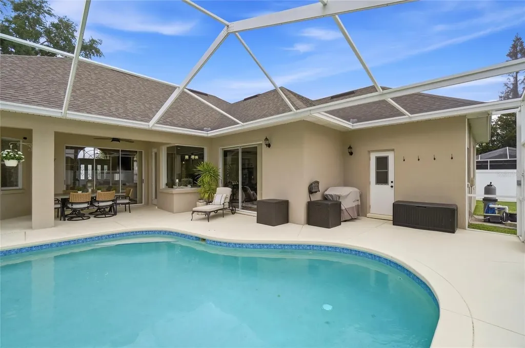 335 Ruby Lake Loop Winter Haven FL 33884