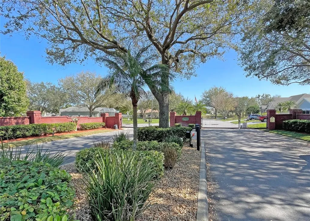 335 Ruby Lake Loop Winter Haven FL 33884