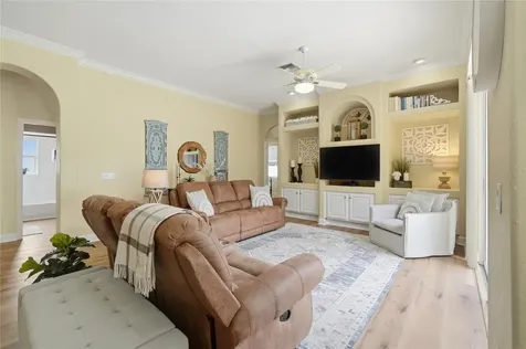 335 Ruby Lake Loop Winter Haven FL 33884
