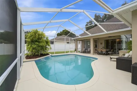 335 Ruby Lake Loop Winter Haven FL 33884