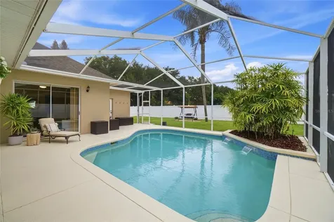335 Ruby Lake Loop Winter Haven FL 33884