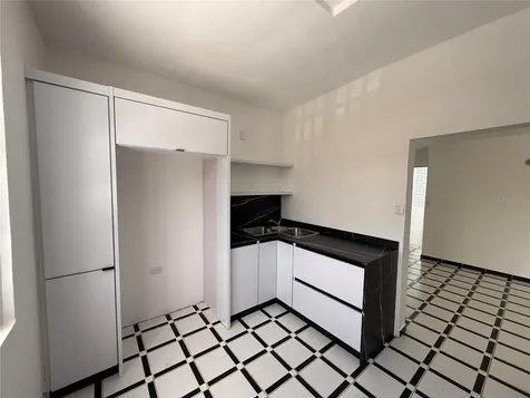 Calle 10 Villa Nitza Manati PR 00674