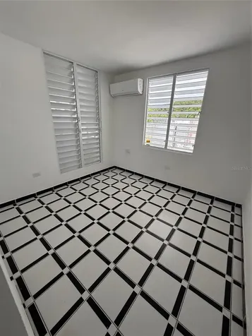 Calle 10 Villa Nitza Manati PR 00674