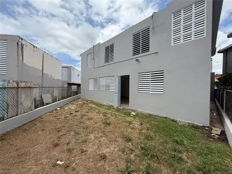 Calle 10 Villa Nitza Manati PR 00674
