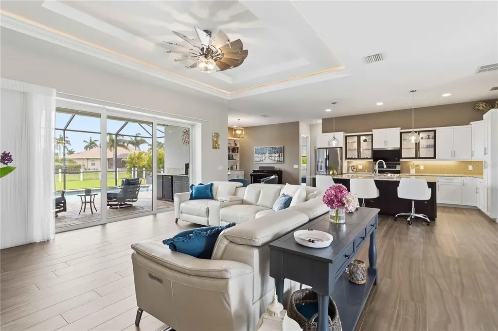 216 Rotonda Boulevard E Rotonda West FL 33947