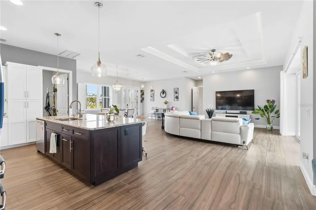 216 Rotonda Boulevard E Rotonda West FL 33947