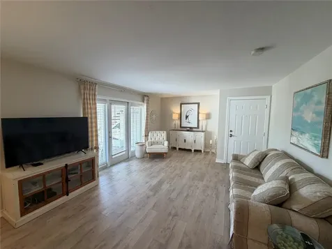 4985 Cobia Drive SE St Petersburg FL 33705