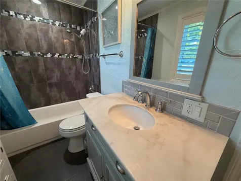 4985 Cobia Drive SE St Petersburg FL 33705