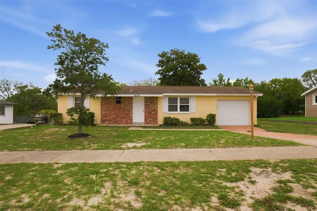 4374 Oriole Avenue Spring Hill FL 34608