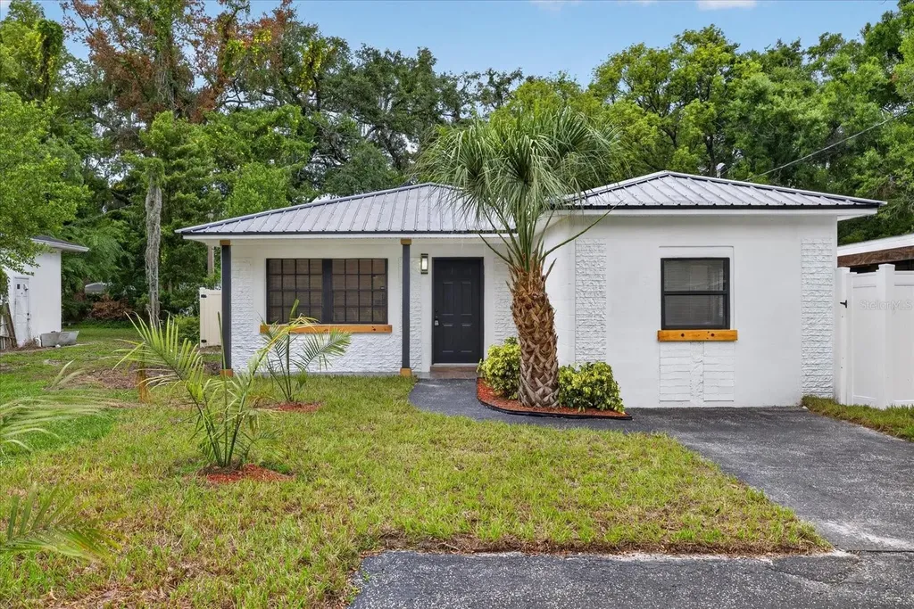 1919 E Clifton Street Tampa FL 33610