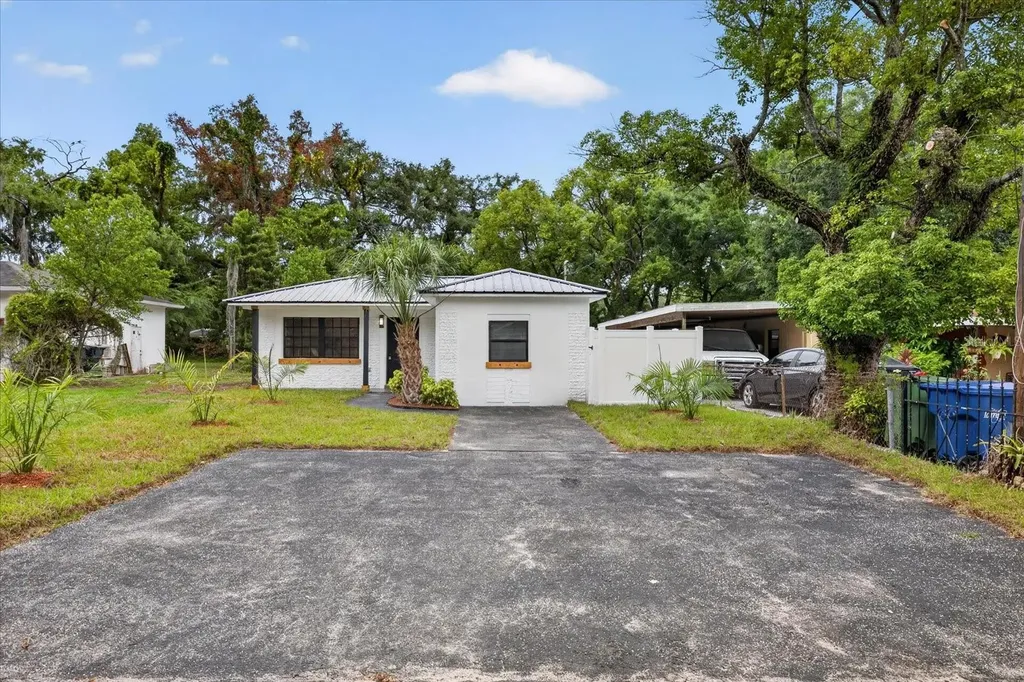 1919 E Clifton Street Tampa FL 33610