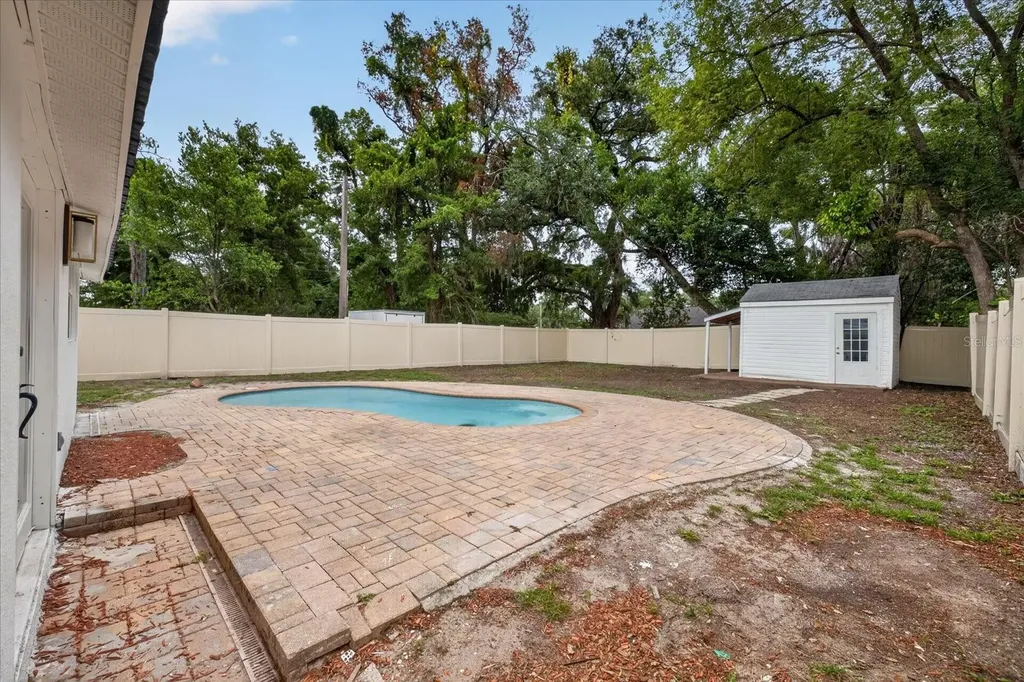 1919 E Clifton Street Tampa FL 33610
