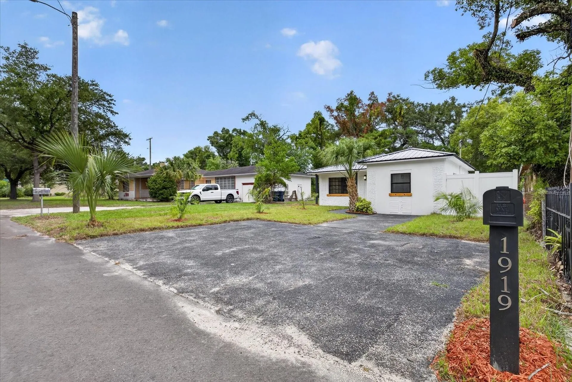 1919 E Clifton Street Tampa FL 33610