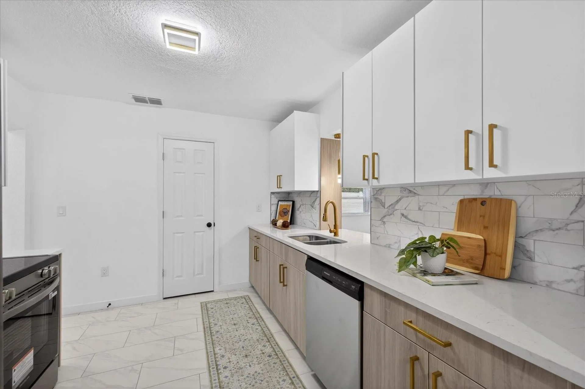 1919 E Clifton Street Tampa FL 33610