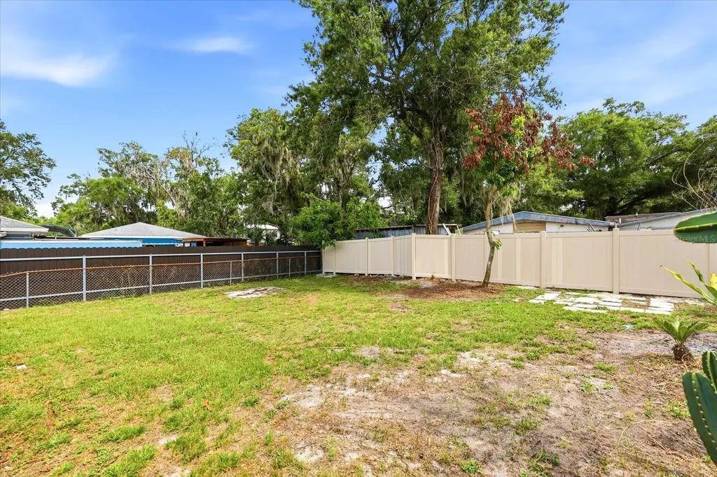 3307 Hickman Avenue Plant City FL 33563