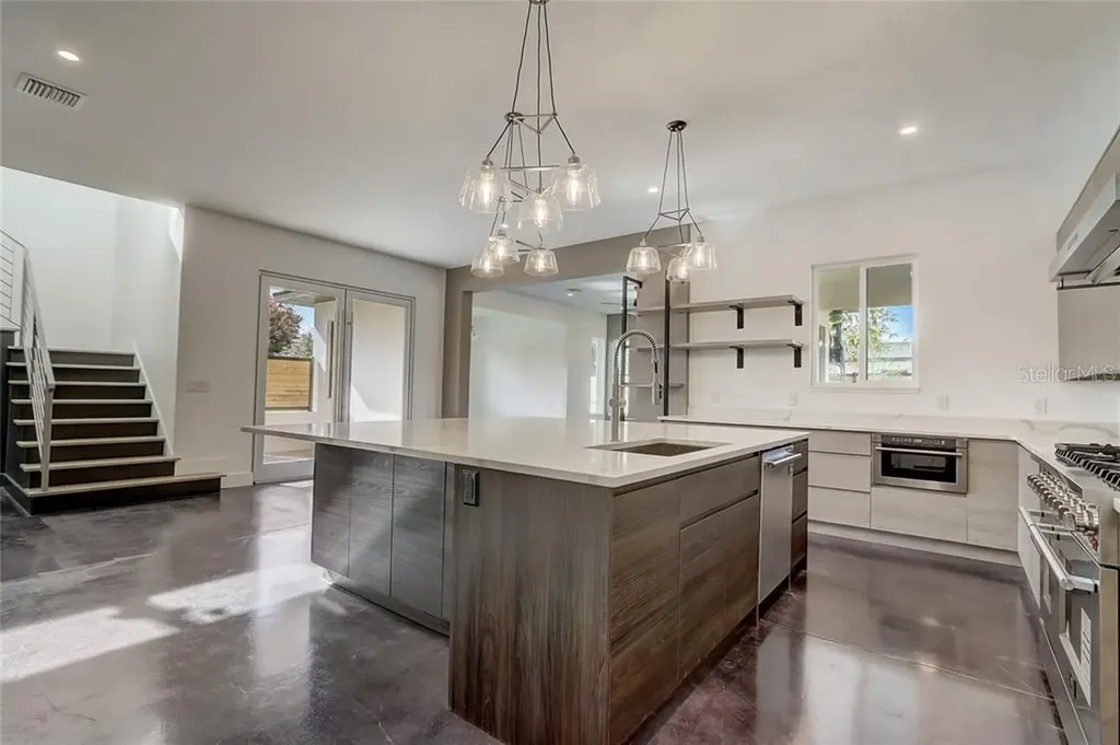 641 Northwood Circle Winter Park FL 32789