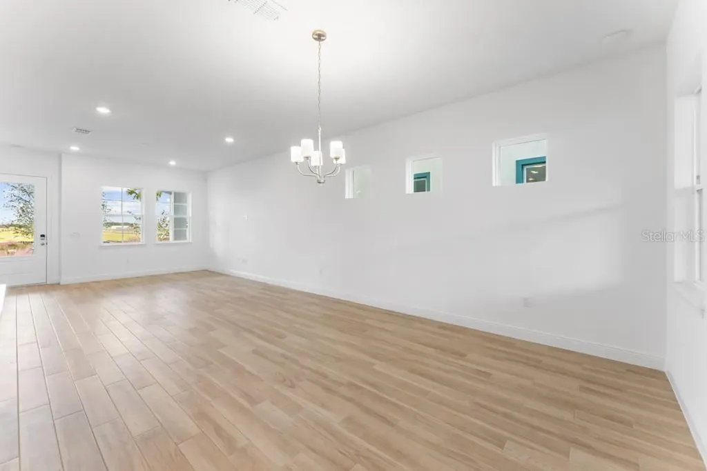 10115 Pearson Avenue Orlando FL 32827