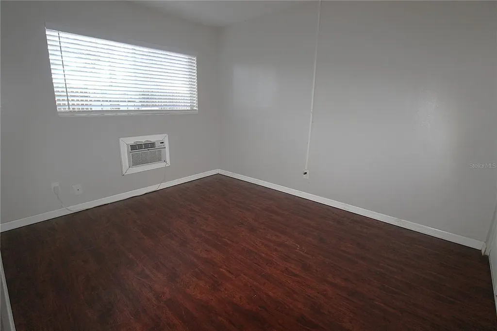 3001 Bee Ridge Road Sarasota FL 34239