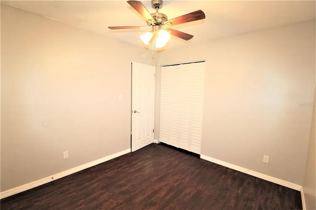 3001 Bee Ridge Road Sarasota FL 34239