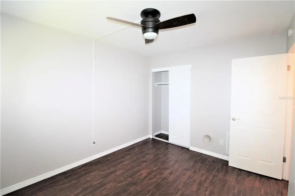 3001 Bee Ridge Road Sarasota FL 34239