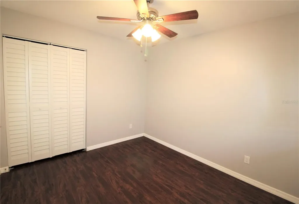 3001 Bee Ridge Road Sarasota FL 34239
