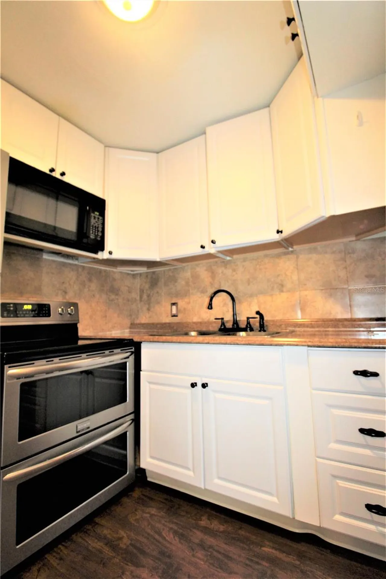 3001 Bee Ridge Road Sarasota FL 34239