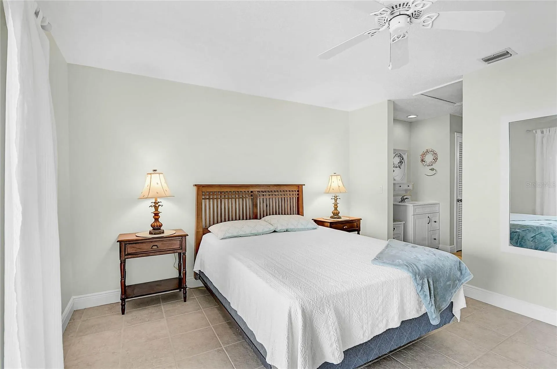 845 Benjamin Franklin Drive Sarasota FL 34236