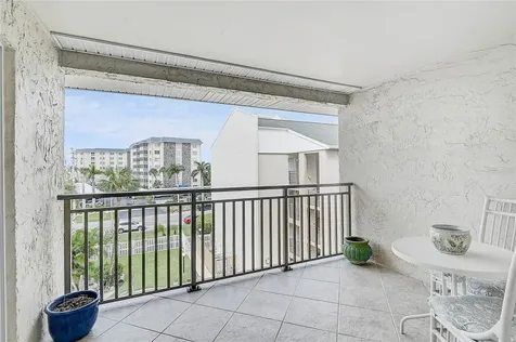 845 Benjamin Franklin Drive Sarasota FL 34236