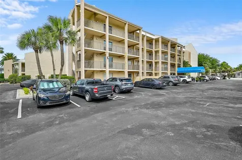 845 Benjamin Franklin Drive Sarasota FL 34236