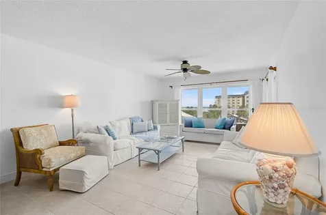 845 Benjamin Franklin Drive Sarasota FL 34236