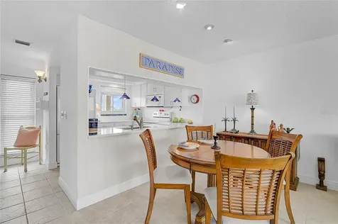 845 Benjamin Franklin Drive Sarasota FL 34236