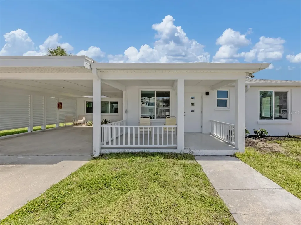 908 Villas Drive Venice FL 34285