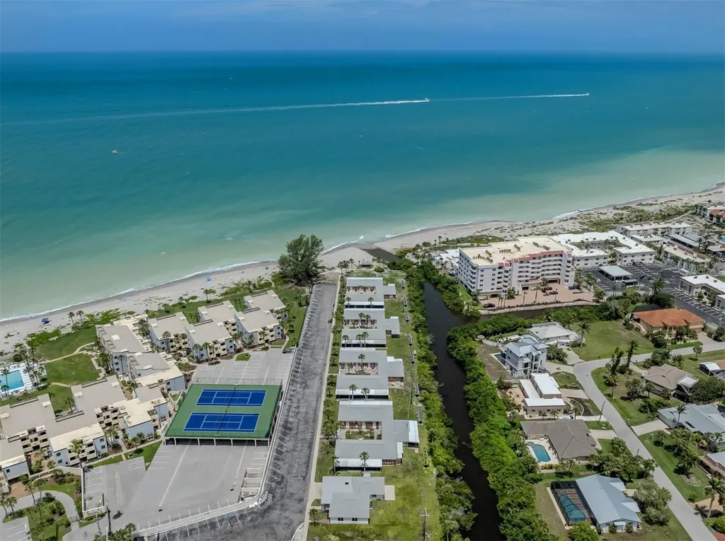 908 Villas Drive Venice FL 34285