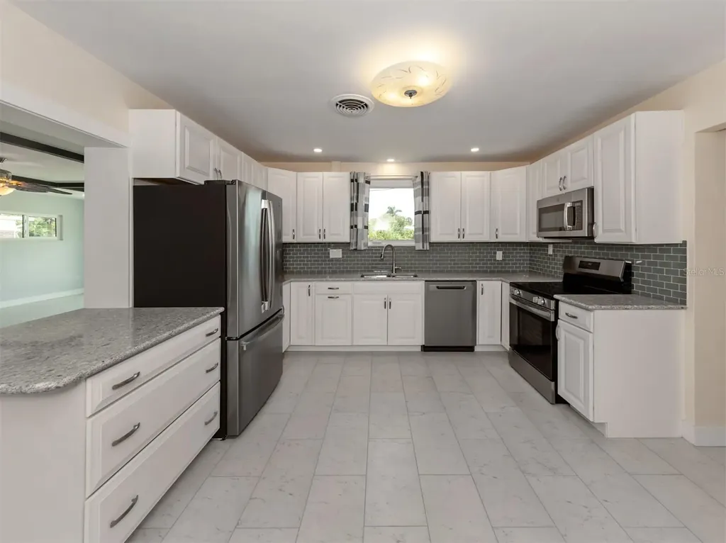 908 Villas Drive Venice FL 34285