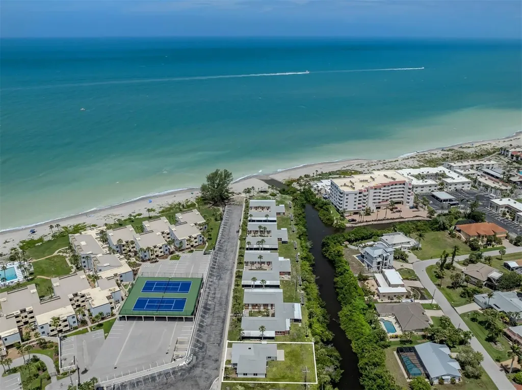 908 Villas Drive Venice FL 34285